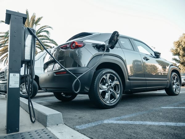 kendaraan listrik berbasis baterai